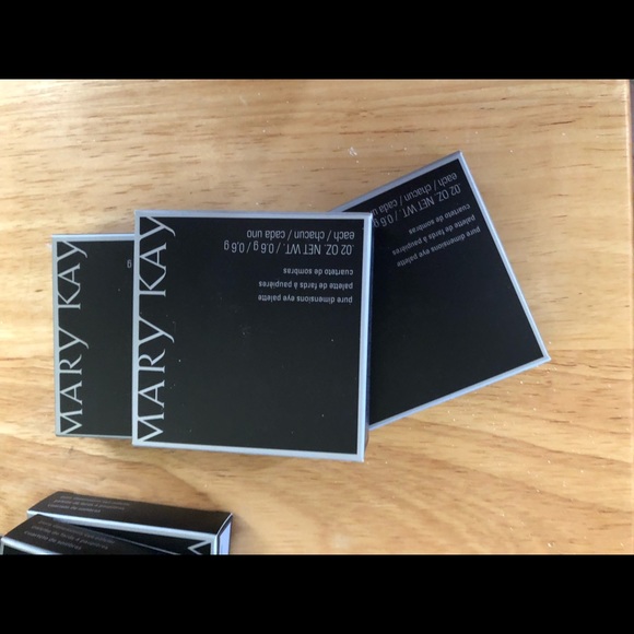 Mary Kay Pure Dimensions Eye Palette - Picture 7 of 8